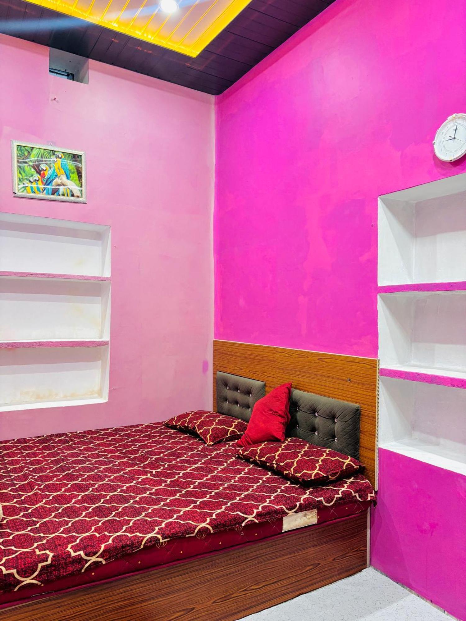 Shivalay Paying Guest House 瓦拉纳西 外观 照片
