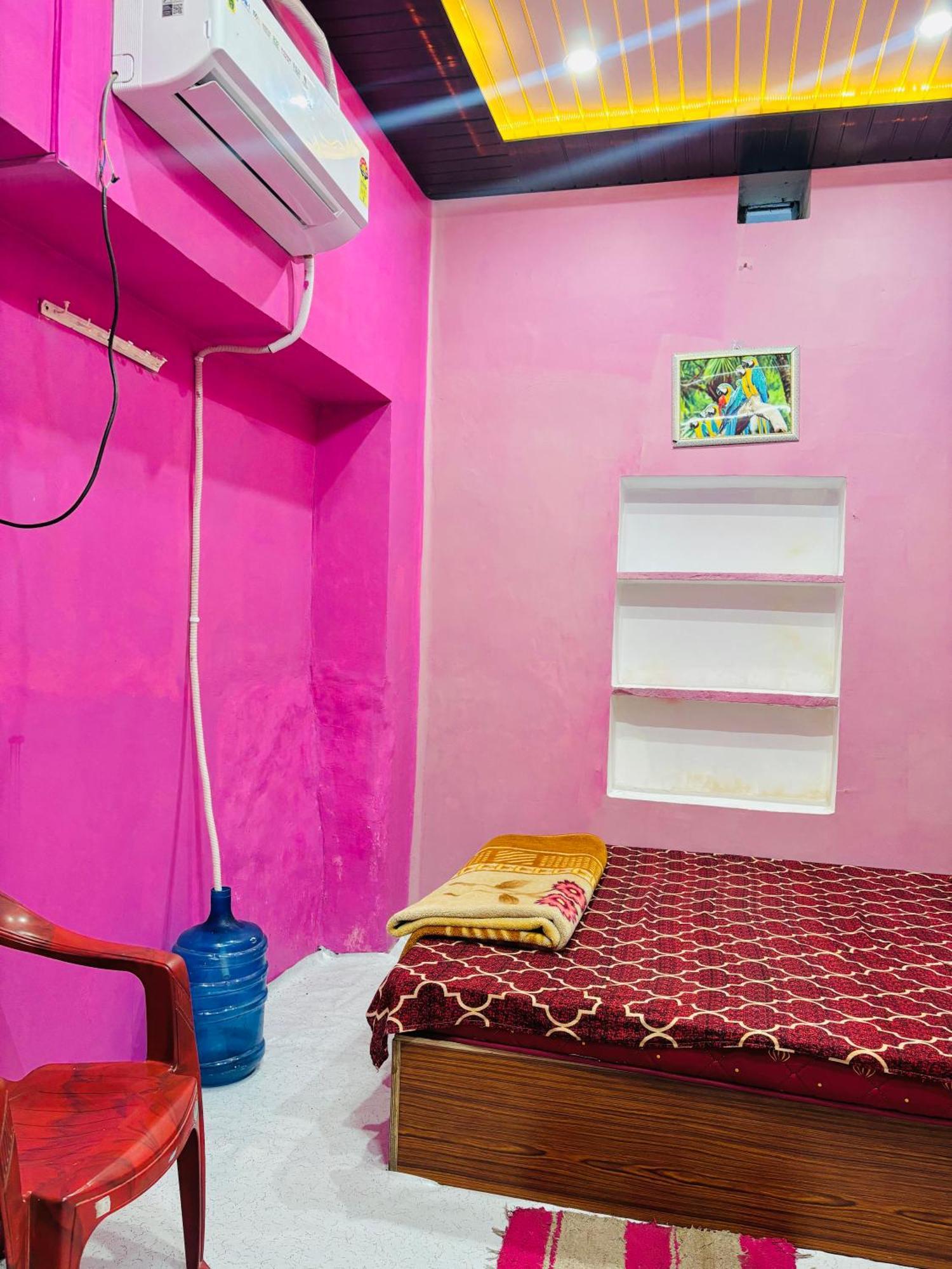 Shivalay Paying Guest House 瓦拉纳西 外观 照片
