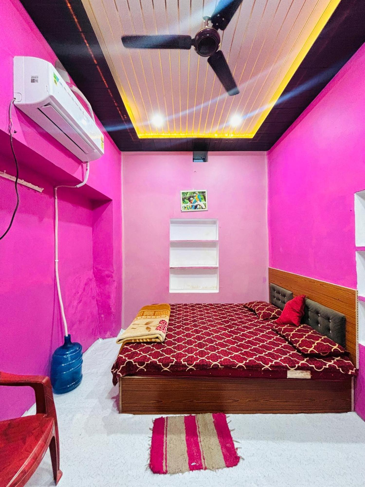 Shivalay Paying Guest House 瓦拉纳西 外观 照片